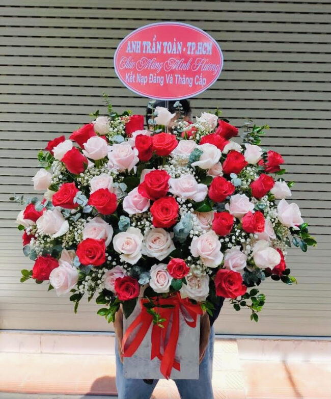 Giỏ hoa chúc mừng