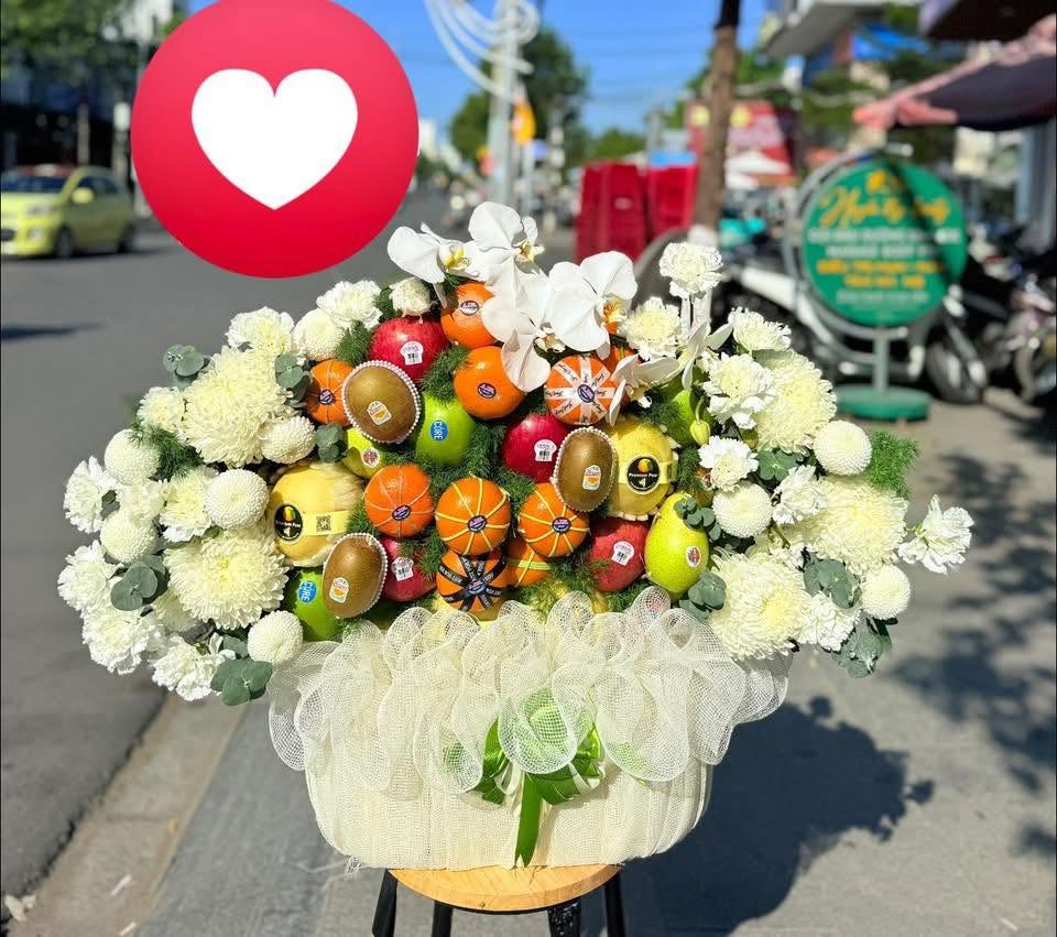 Giỏ quà trái cây đa dạng chủng loại