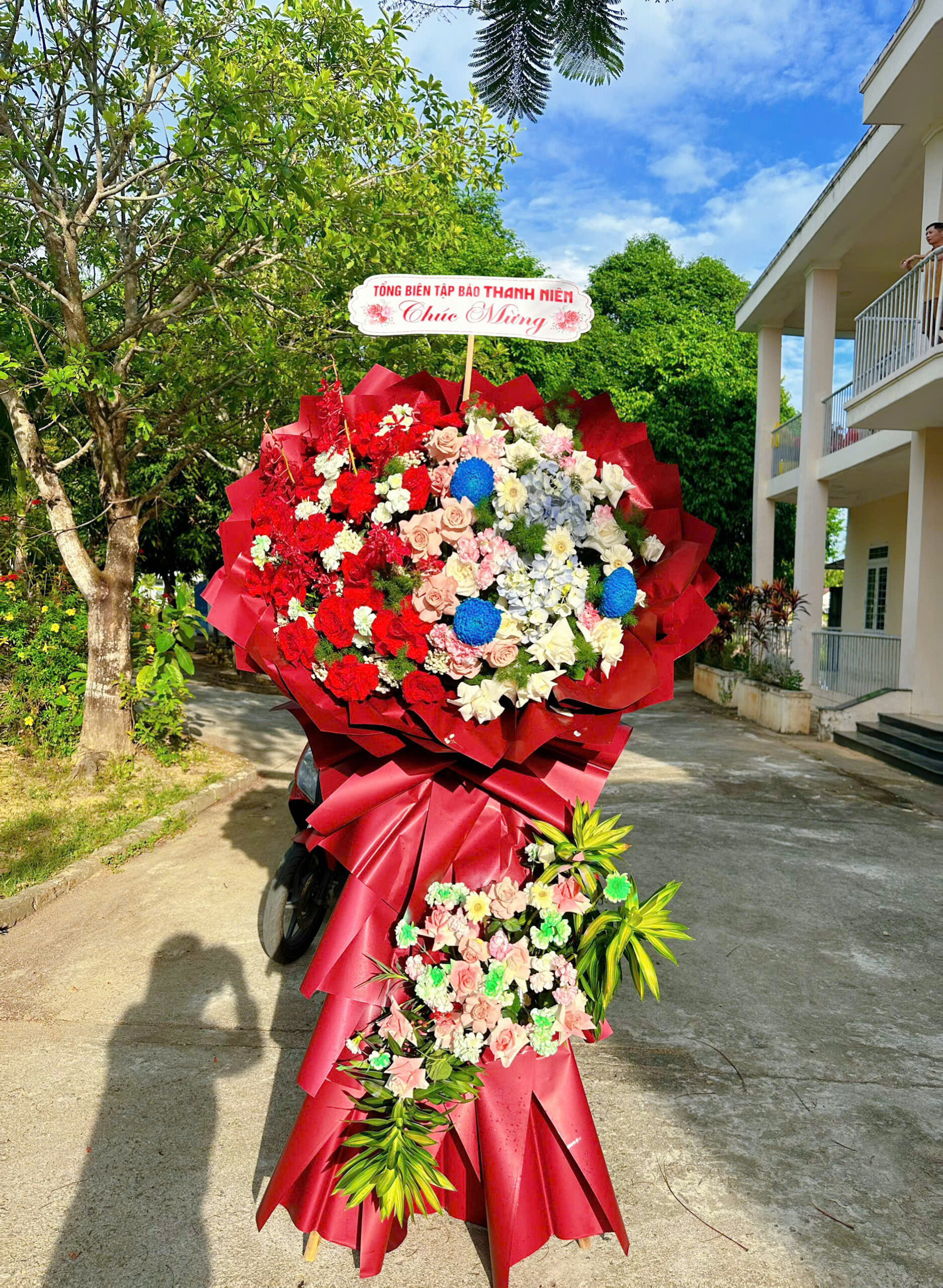 Lẵng hoa chúc mừng khai trương hồng phát
